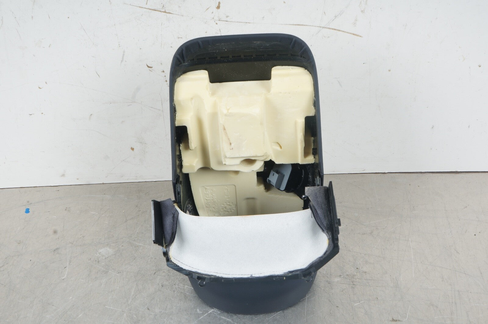 10-20 BENTLEY MULSANNE STEERING COLUMN COVER ASSEMBLY 3Y0858565