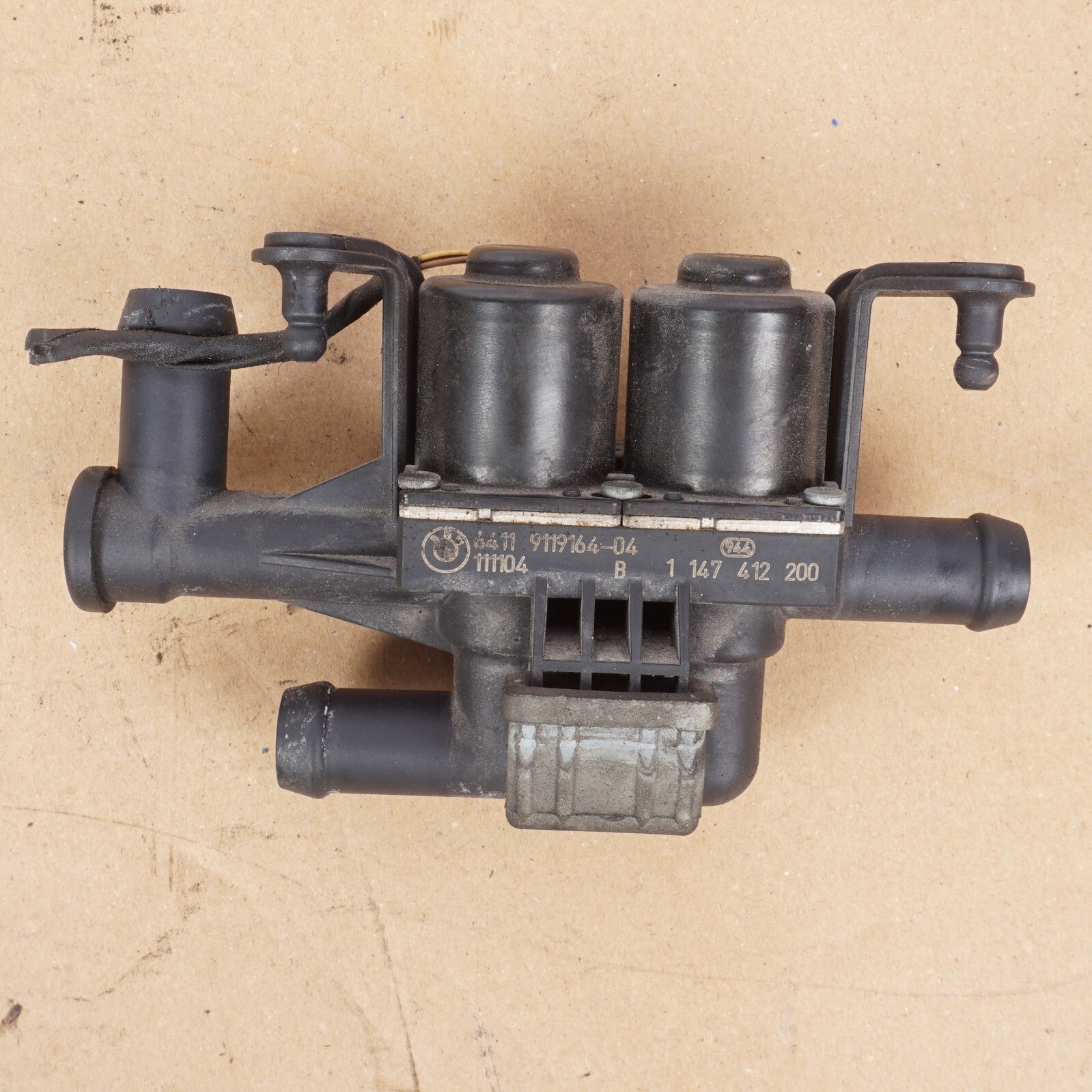 2012-2018 BMW 550i 650i 750i HVAC Heater Water Control Valve 64119119164  OEM