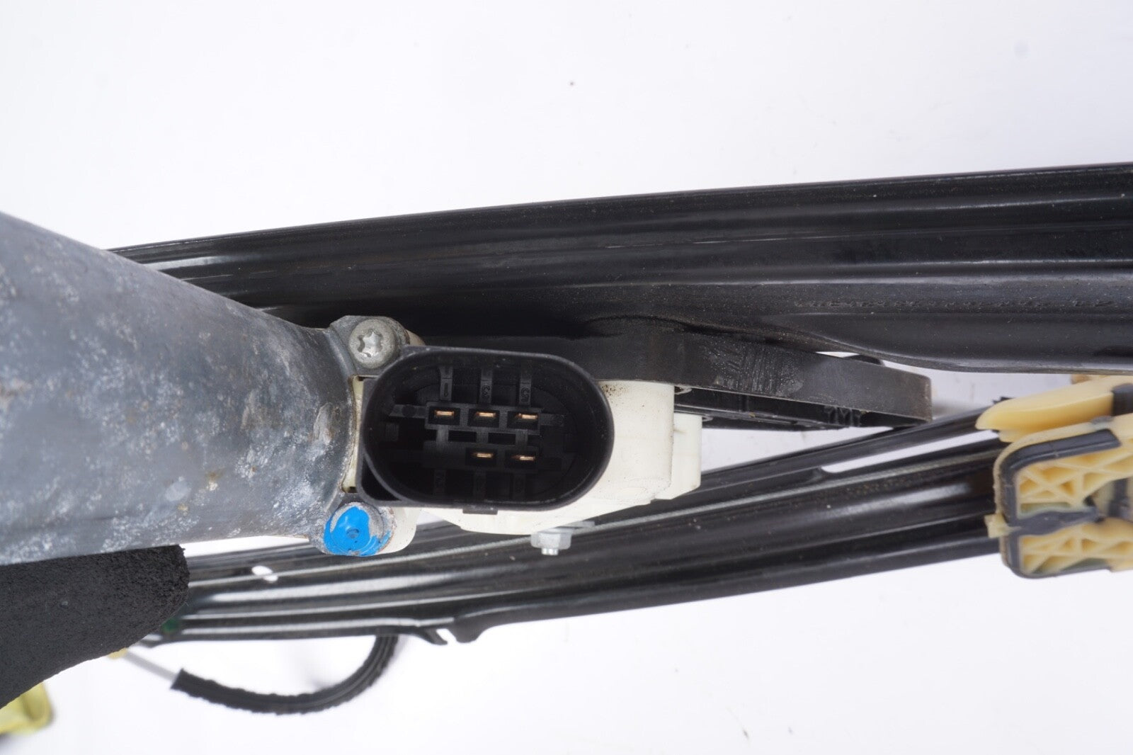 2013 - 2017 BMW X3 F25 FRONT LEFT DRIVER SIDE DOOR WINDOW REGULATOR OEM 7322747