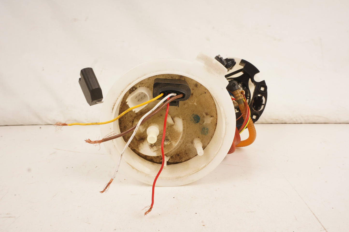 2014 AUDI 4G A7 3.0L SUPERCHARGED FUEL PUMP LEVEL SENSOR ASSEMBLY OEM