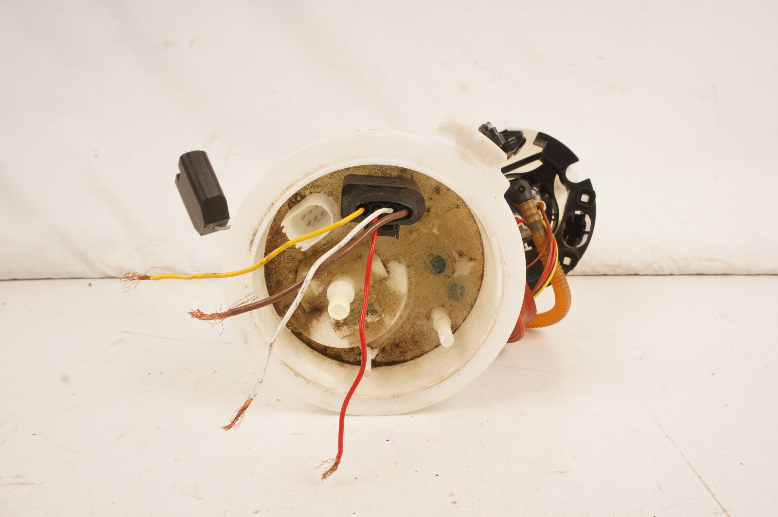 2014 AUDI 4G A7 3.0L SUPERCHARGED FUEL PUMP LEVEL SENSOR ASSEMBLY OEM
