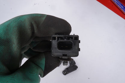 2012 - 2018 FORD FOCUS LEFT RIGHT SIDE FRONT BUMPER BRACKET