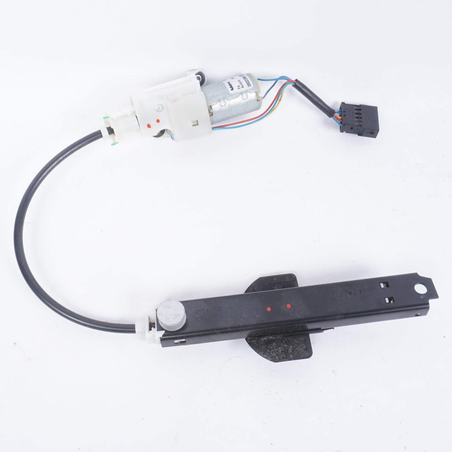 2004 - 2010 Audi A8 A8L Front Right Passenger Seat Belt Adjustment Actuator OEM