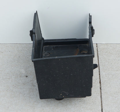 2017 -2019 FORD ESCAPE BATTER TRAY HOLDER HAS DAMAGE OEM AM5110723AD