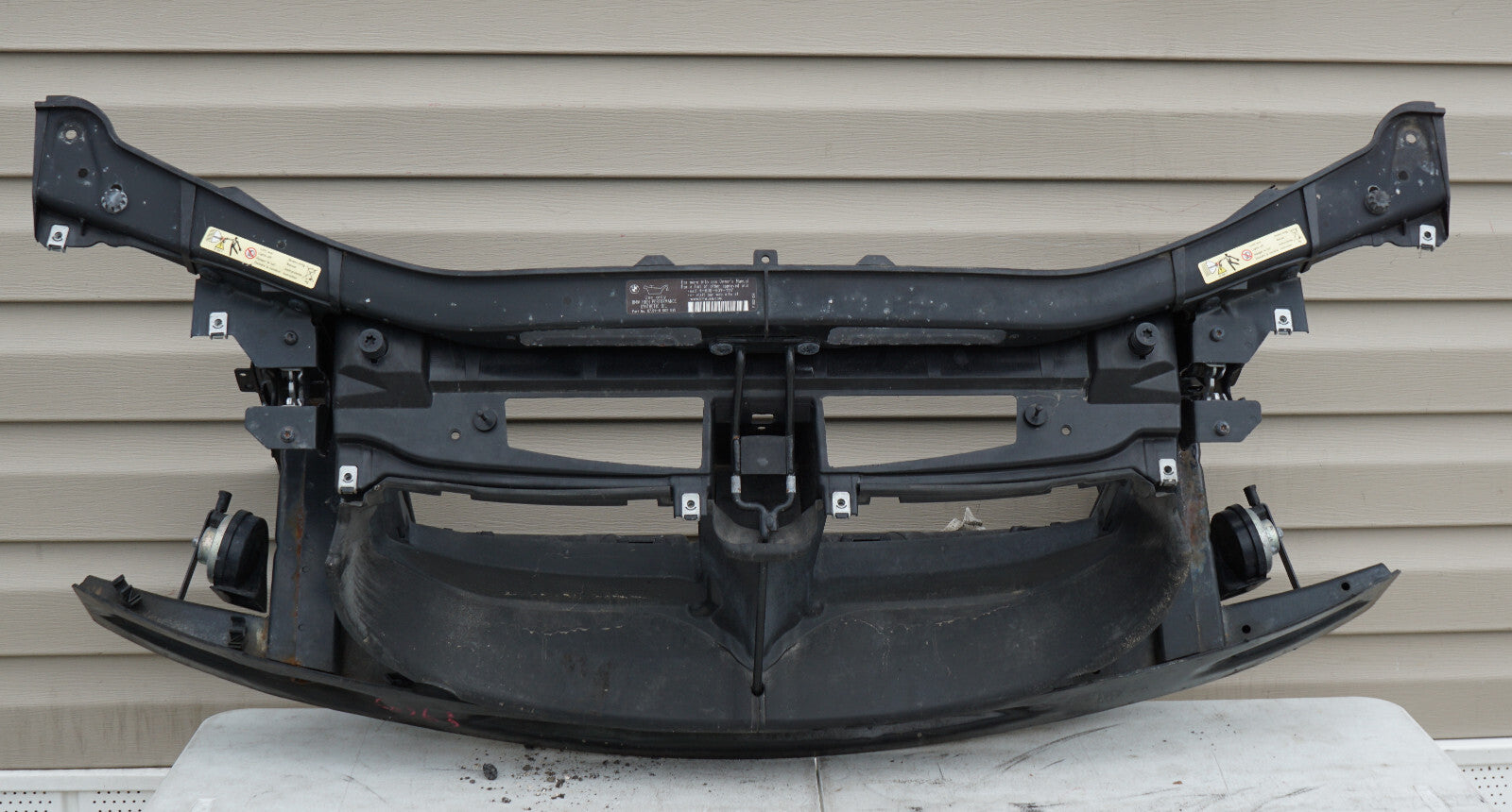 09 10 11 12 13 BMW 328i E93 RADIATOR SUPPORT W/ BUMPER REINFORCEMENT OEM