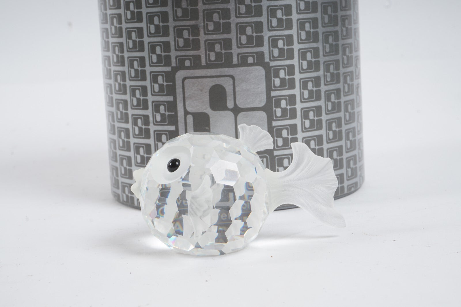 Vintage Swarovski Silver Crystal Blowfish (Art.7644NR041000) Figurine 