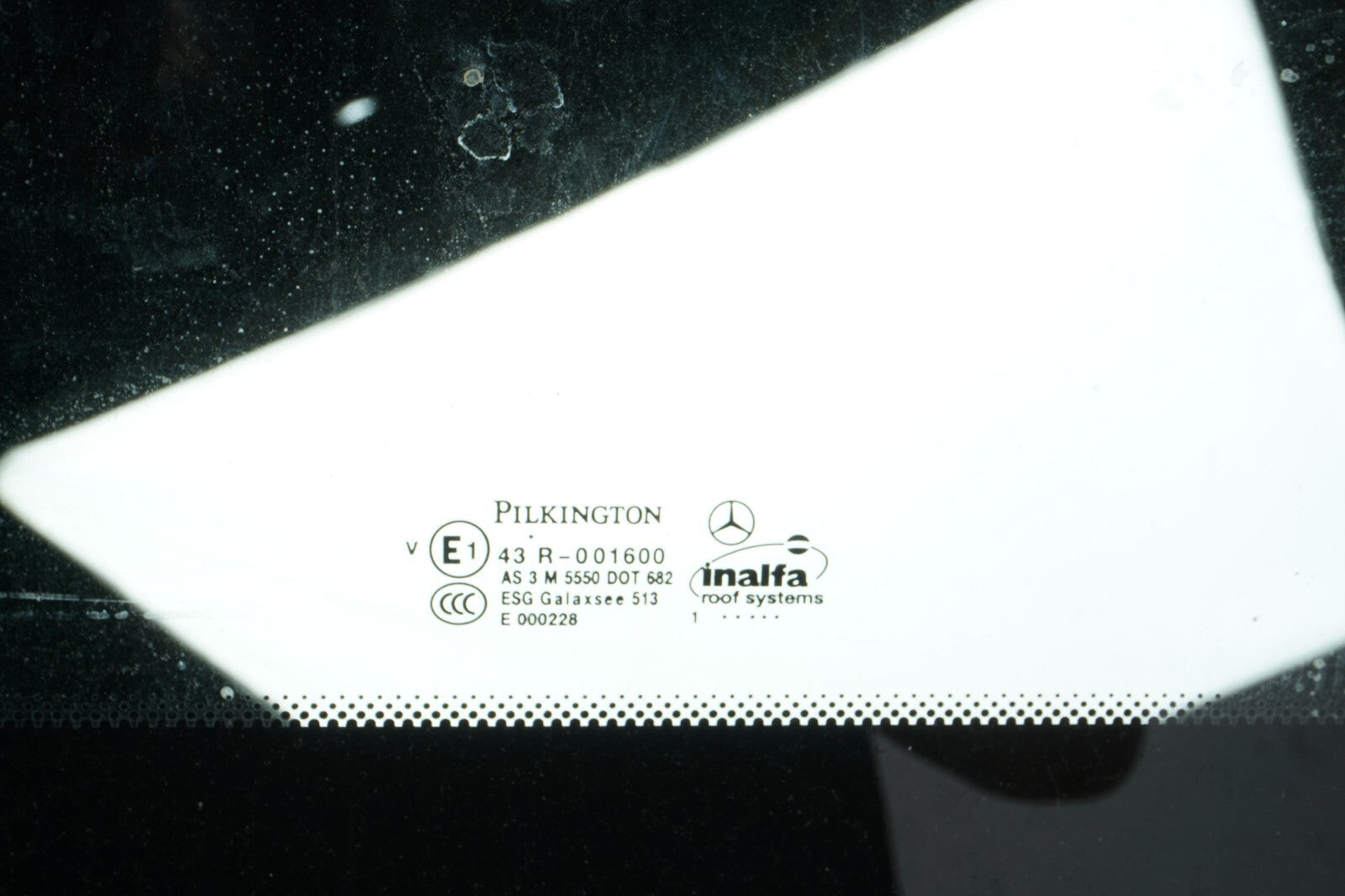 08-14 Mercedes W204 C250 C300 C350 Sedan Rear Panoramic Sunroof Glass OEM
