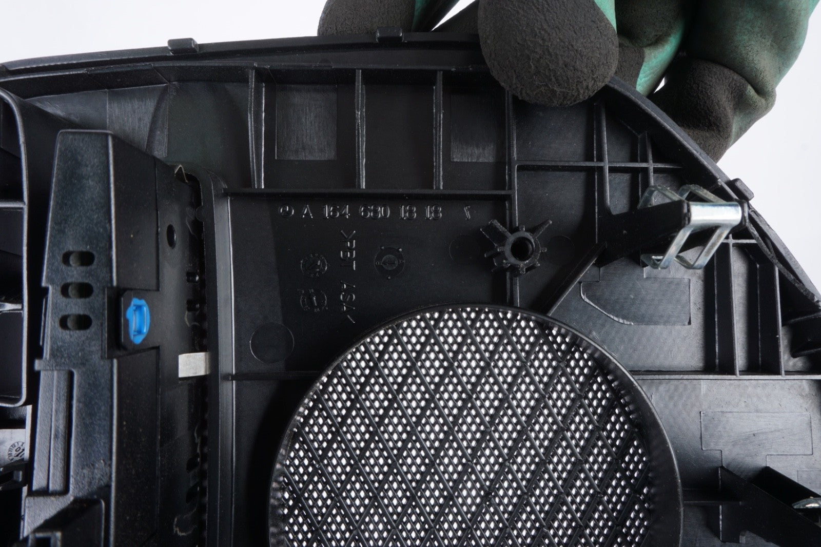 06-12 Mercedes ML350 GL450 ML450 Dashboard Dash Center Grille Speaker Cover OEM