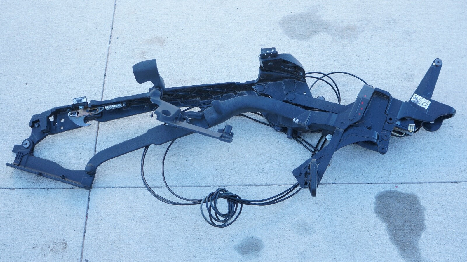 03-08 Mercedes R230 SL500 Left Convertible Hard Roof Top Hinge Frame Assembly
