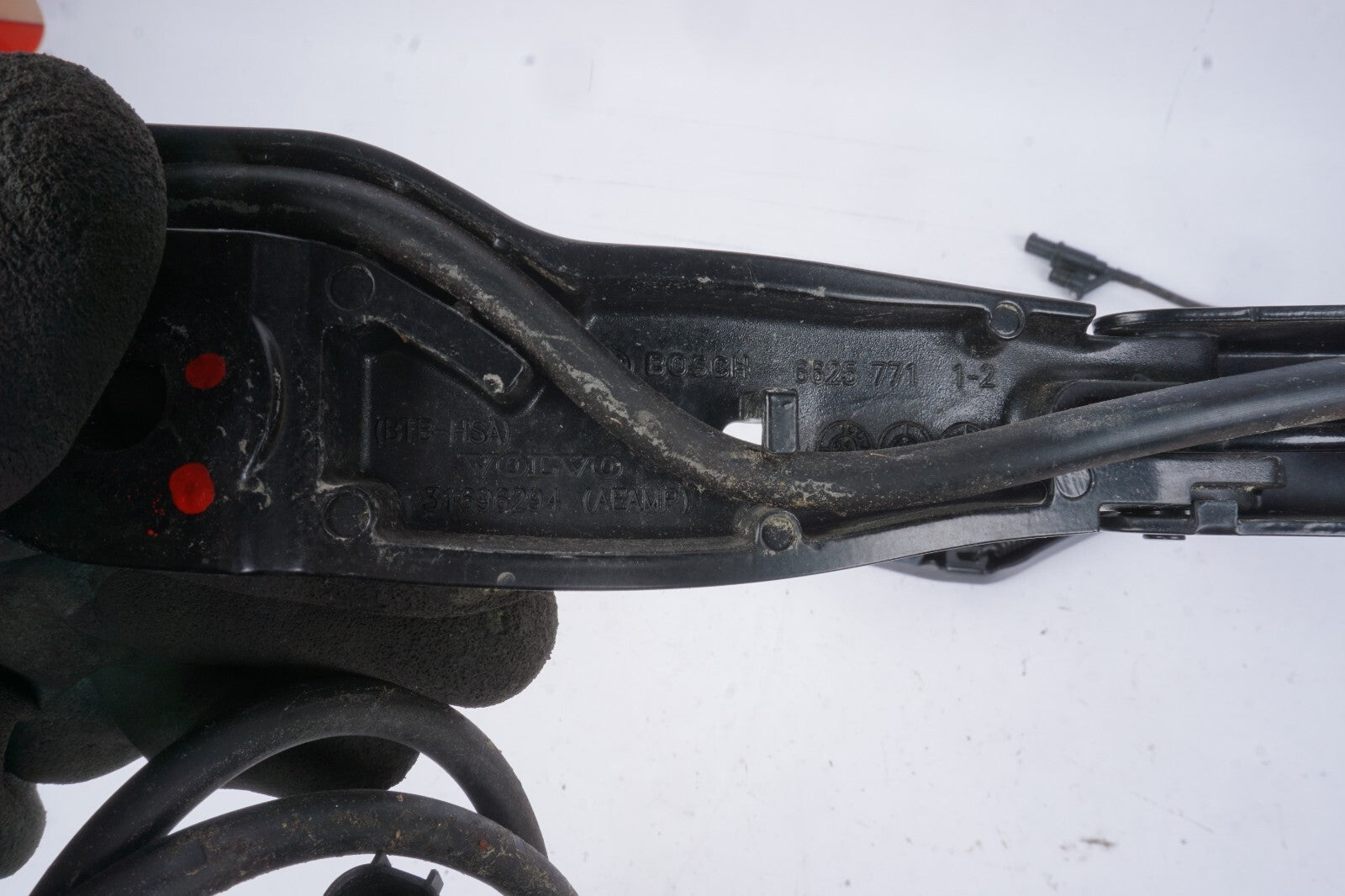 2021 - 2023 Polestar 2 Windshield Wiper Arm Left & Right OEM