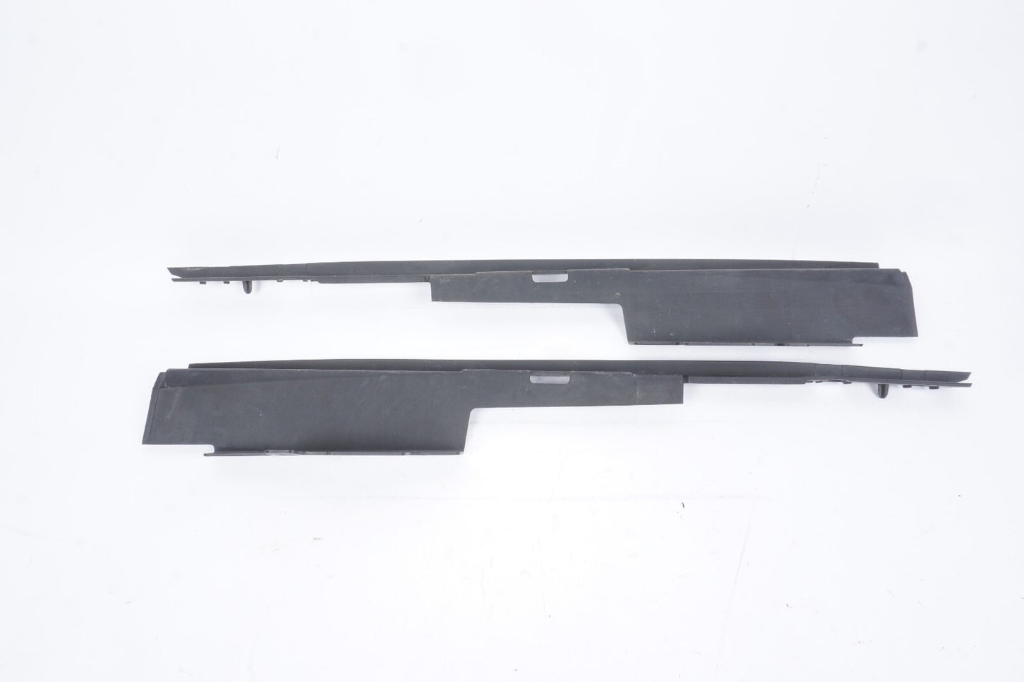 2021 - 2023 Polestar 2 Front Upper Fender To Hood Closeout Cover Lh & Rh OEM