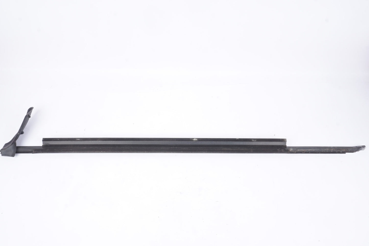 2011-2018 AUDI A8L QUATTRO FRONT PASSENGER SIDE DOOR WINDOW BELT MOLDING OEM