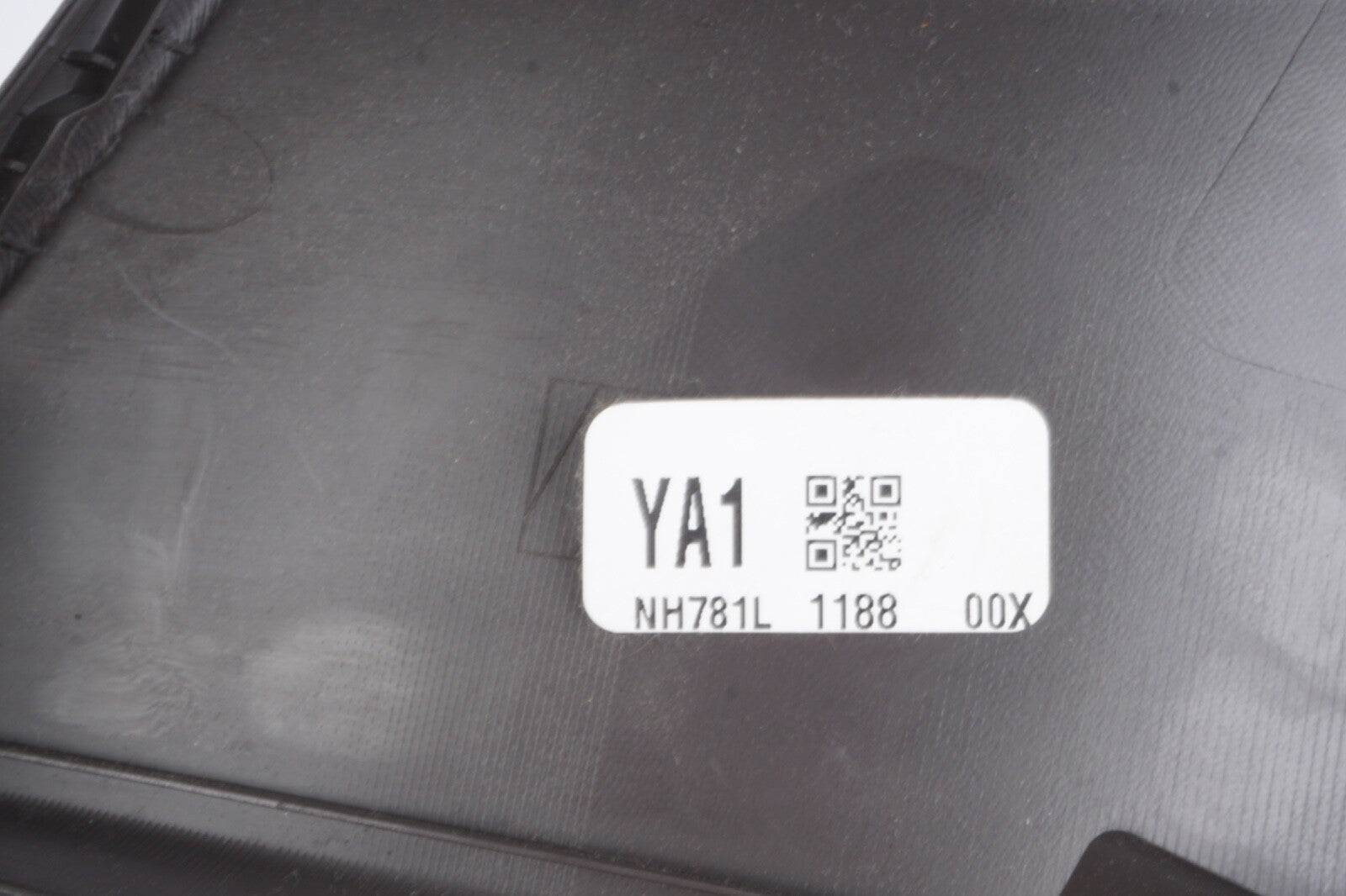 2018-2023 HONDA ODYSSEY OEM LOWER CENTER DASH BEZEL BROWN NH781L