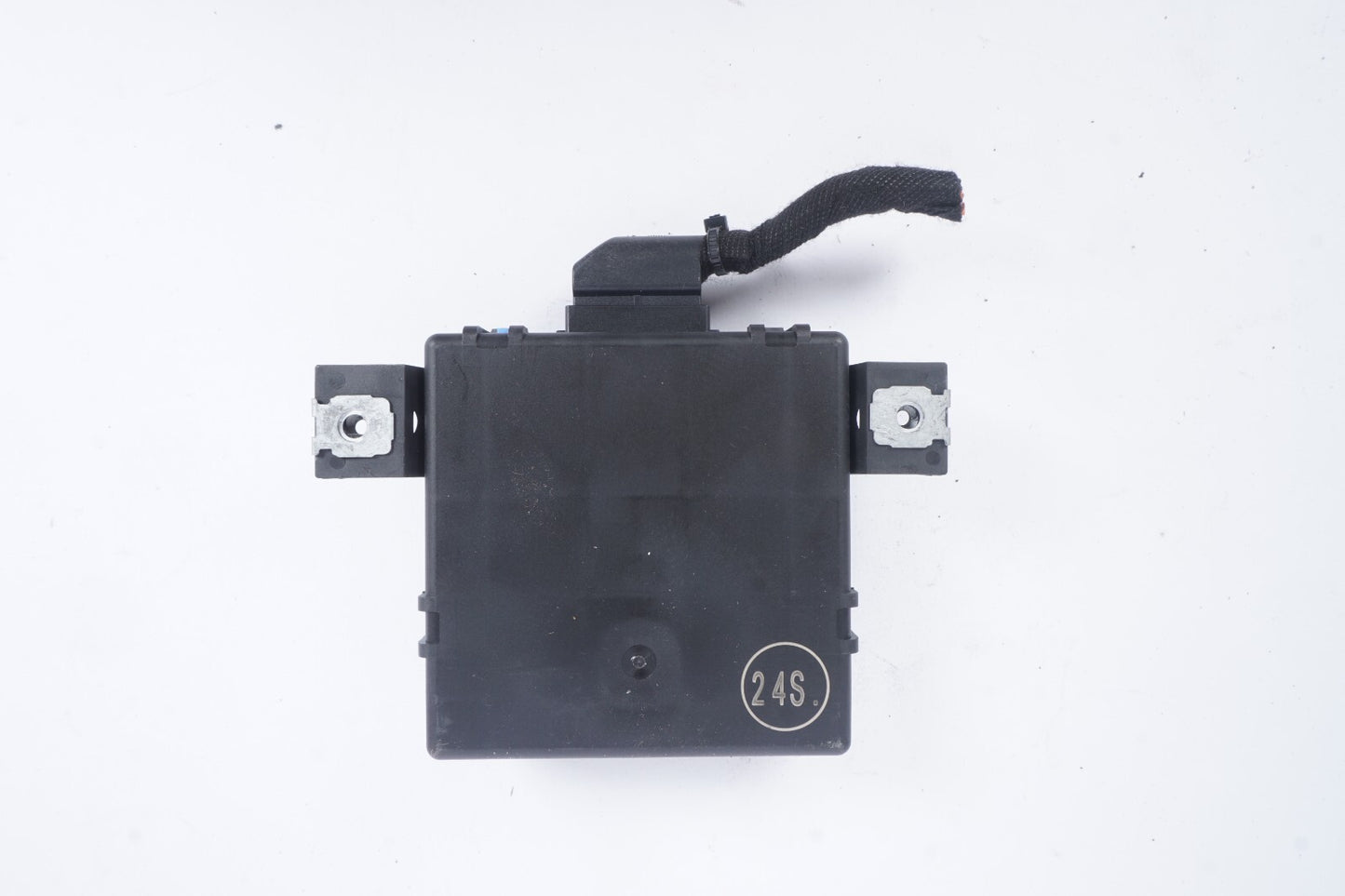 11-18 Porsche Cayenne Gateway Control Module 7PP907560Q OEM