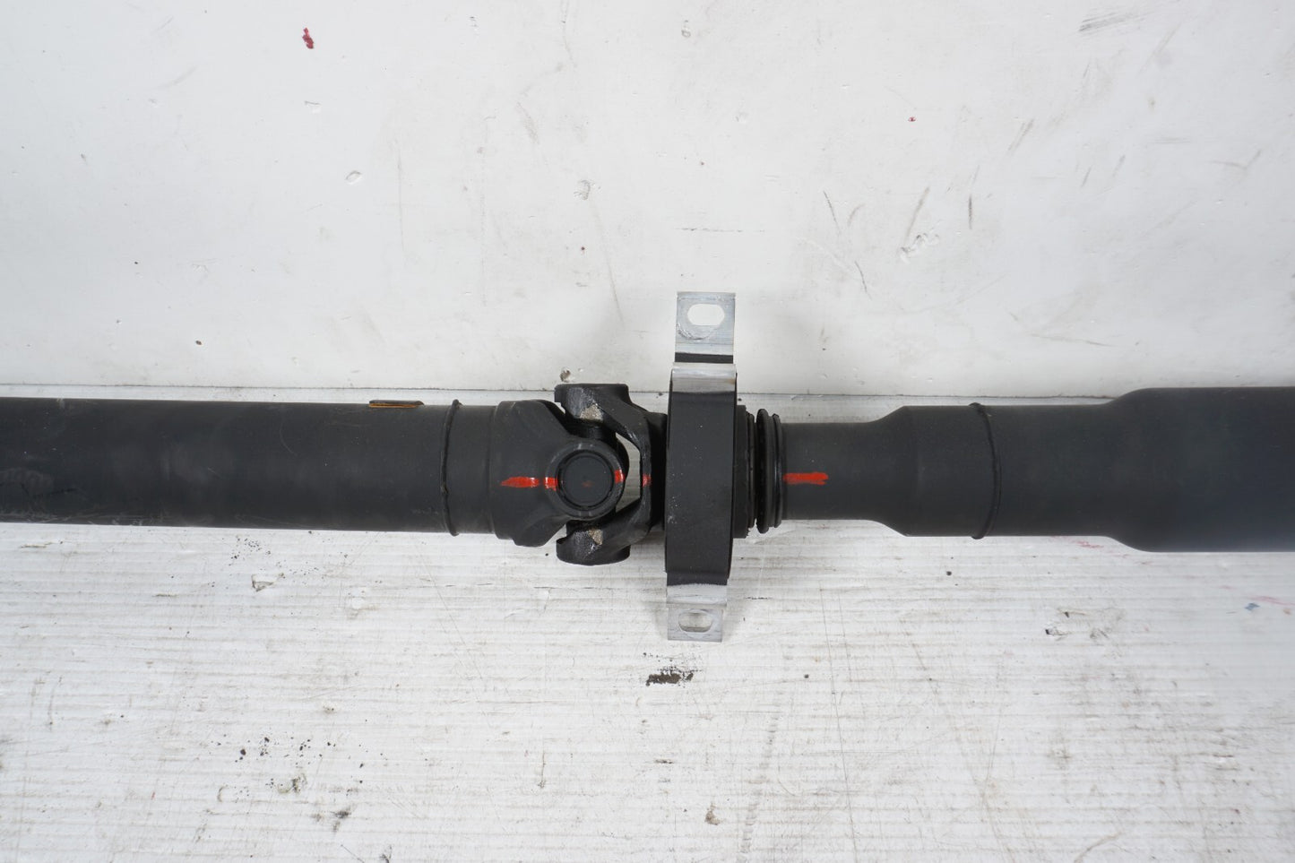 13 - 18 BMW 650i F06 RWD Rear Drive Shaft Propeller 7631347-03 OEM