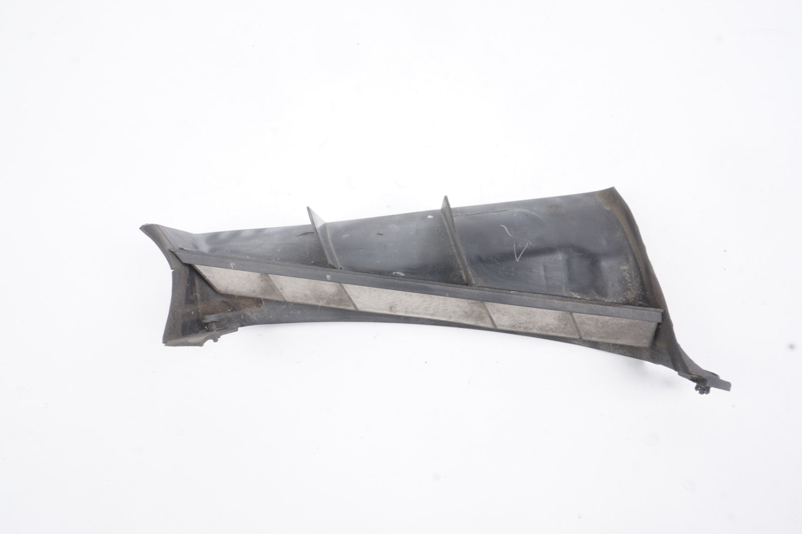 2005 - 2011 Audi A6 Quattro Air Intake Duct Pipe Molding OEM