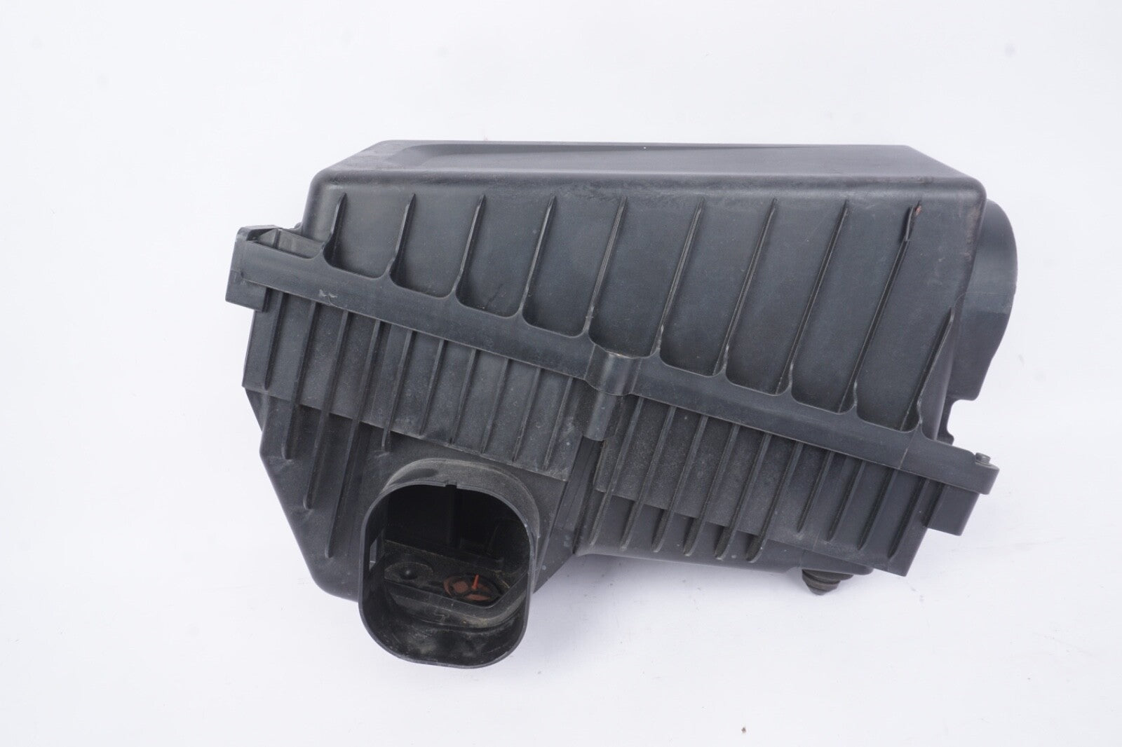 2018-2024 ALFA ROMEO STELVIO OEM 2.0L INTAKE AIR FILTER BOX ASSEMBLY 50546941