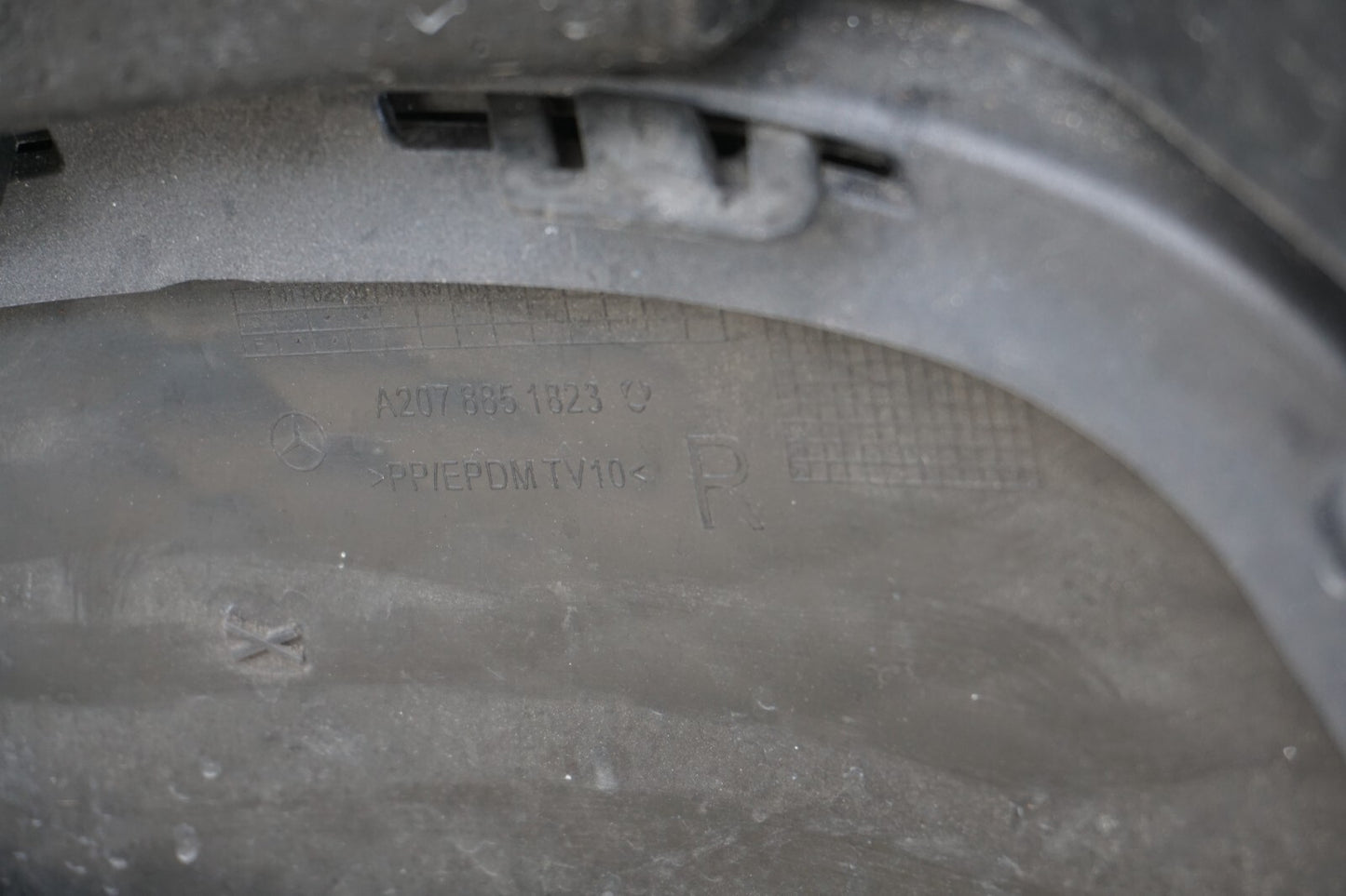 14 - 17 Mercedes W207 E350 E550 E400 Front Bumper Cover  OEM