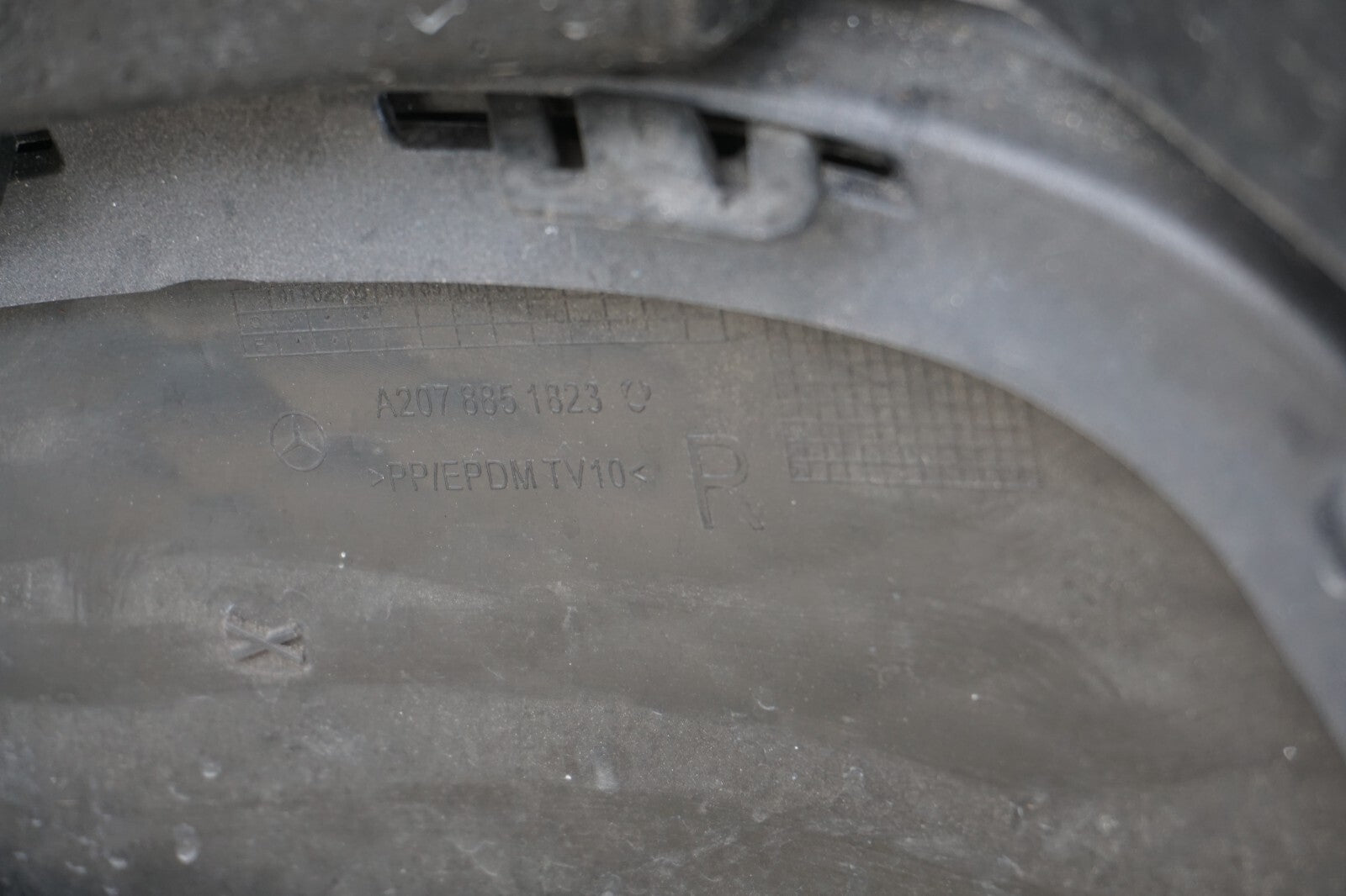14 - 17 Mercedes W207 E350 E550 E400 Front Bumper Cover  OEM