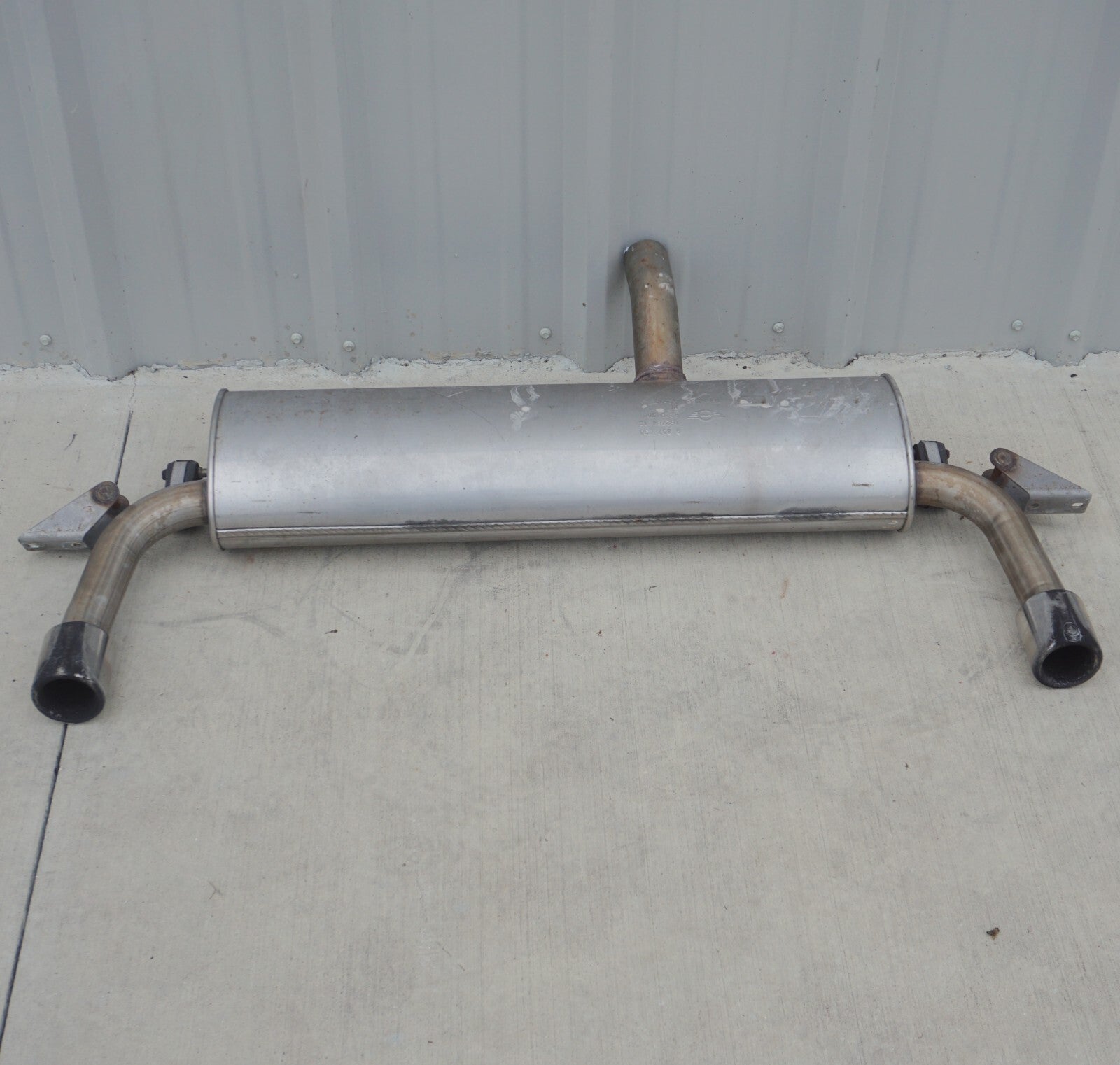 2011 - 2016 Mini Cooper Countryman S Exhaust Muffler 9807030 OEM