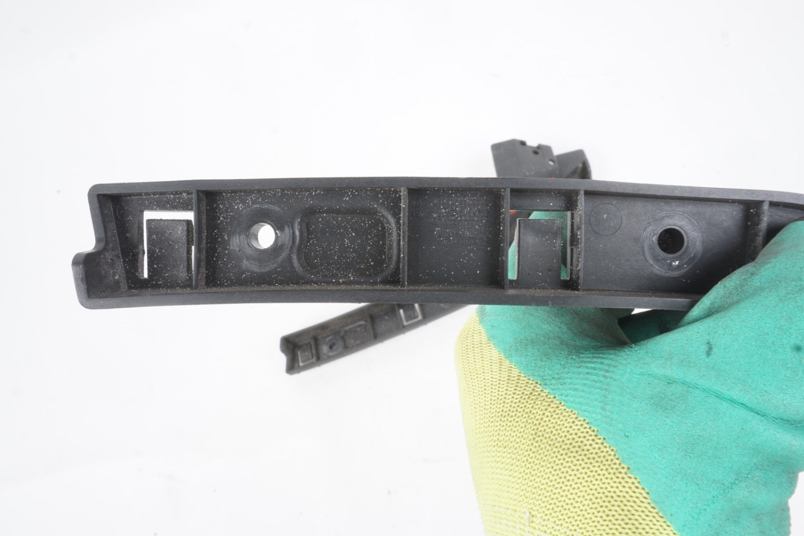 2014 - 2017 FIAT 500L REAR LEFT RIGHT BUMPER OUTER MOUNT SUPPORT BRACKET OEM