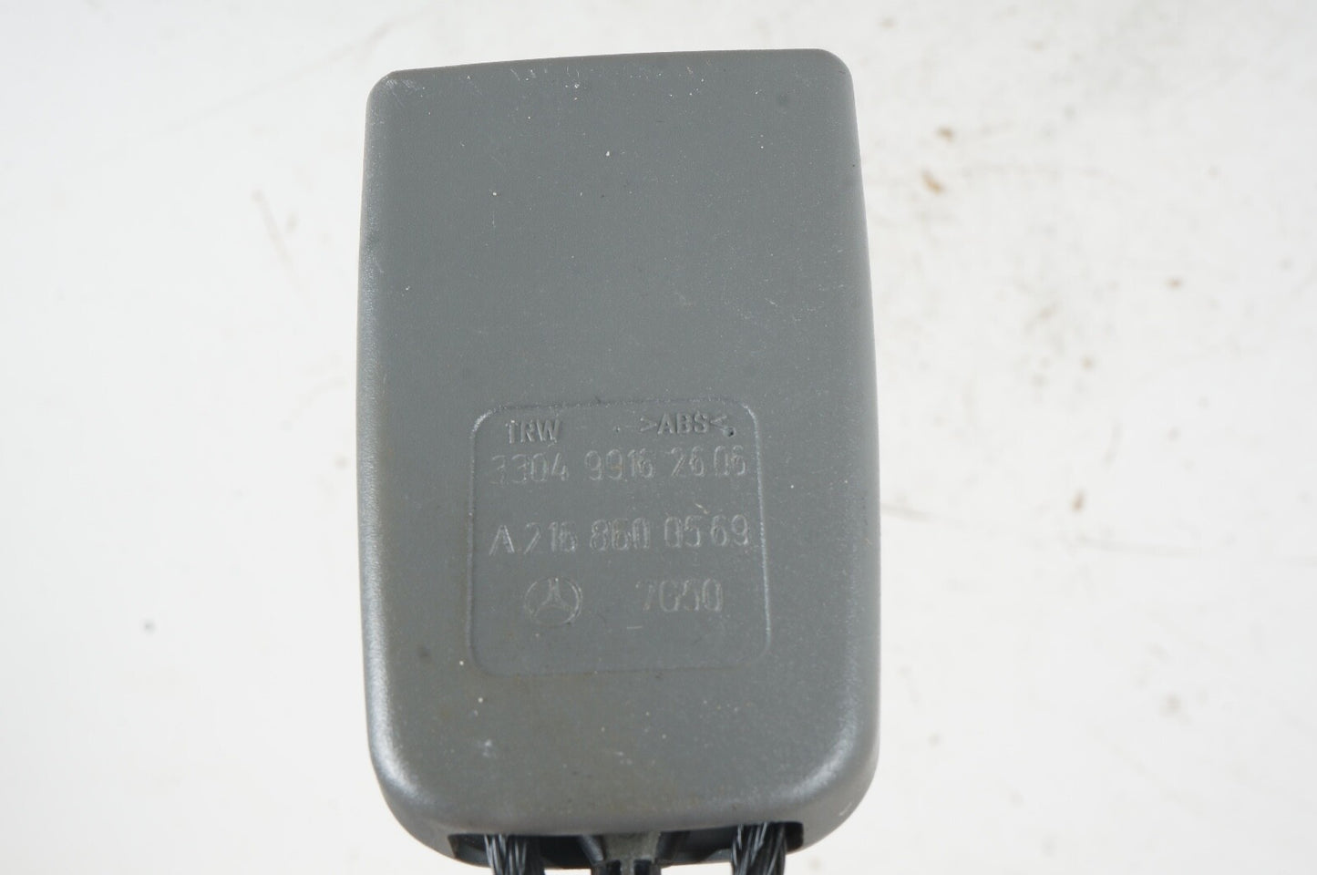 07-14 Mercedes W216 CL550 CL63 AMG Rear Left or Right Seat Belt Buckle Gray OEM