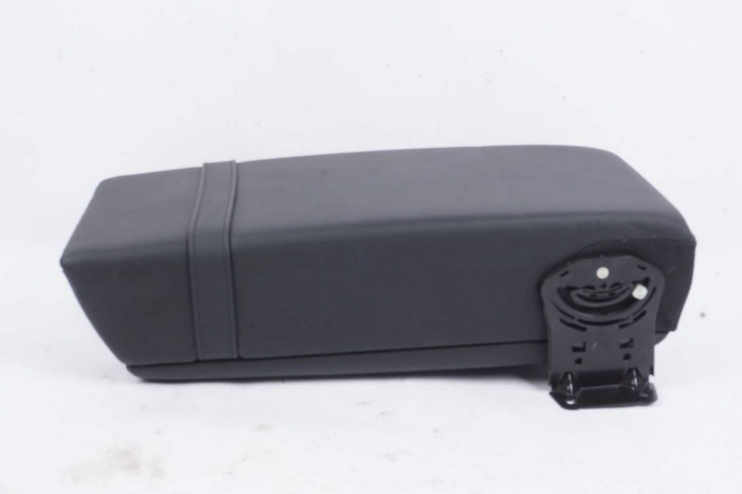 07 - 13 MERCEDES W221 S550 REAR CENTER CONSOLE ARMREST ARM REST OEM