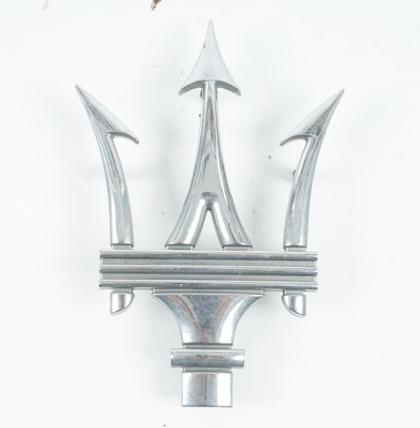 2014 - 2017 MASERATI QUATTROPORTE EMBLEM BAGE OEM