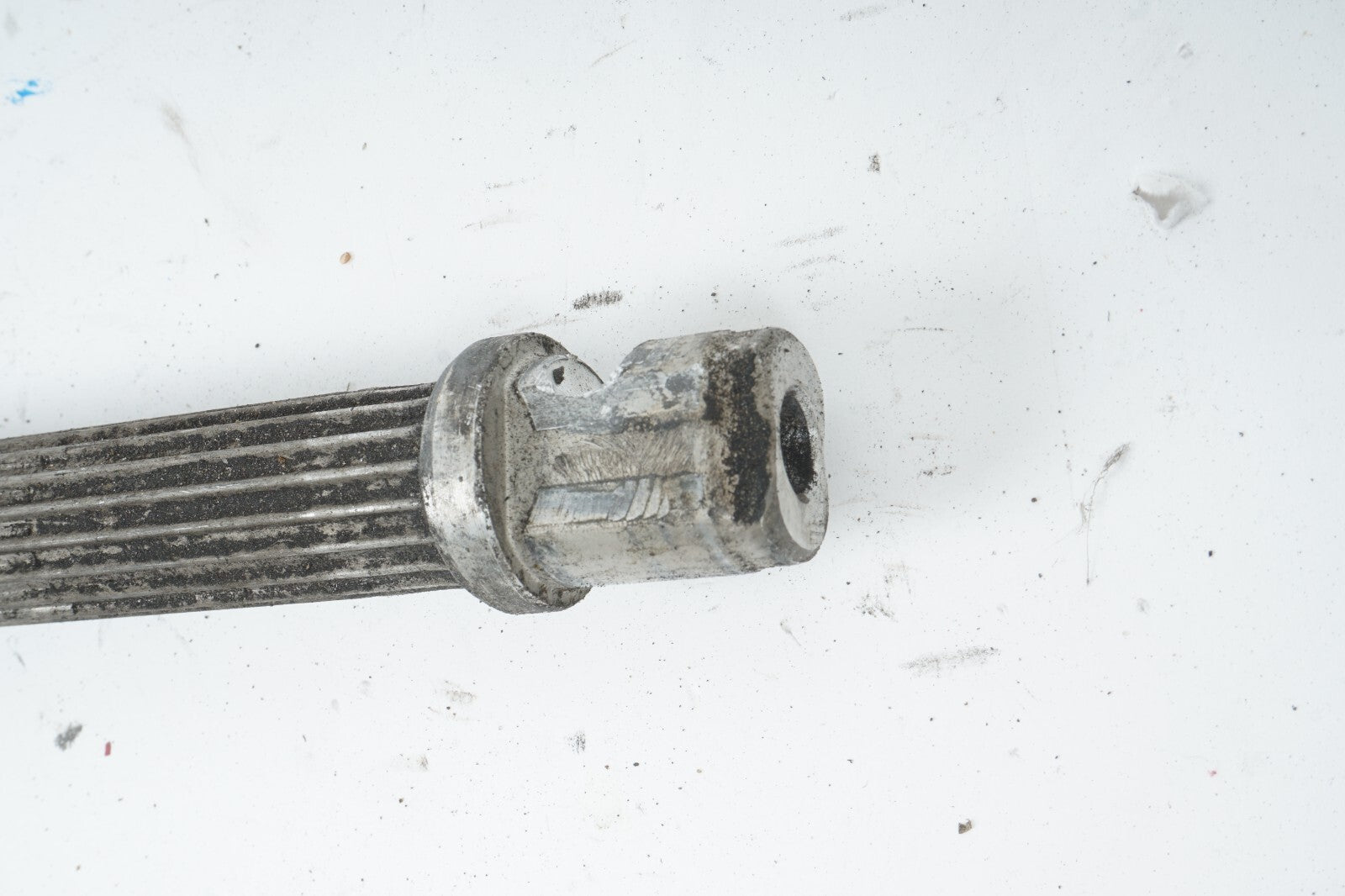 2012 - 2016 BMW 650i RWD STEERING COLUMN JOINT SHAFT 6776108 OEM