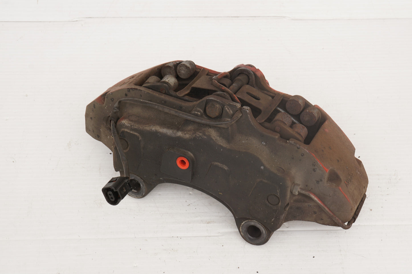 2007 - 2009 AUDI Q7 3.6L FRONT BRAKE CALIPER LEFT DRIVER SIDE BREMBO OEM