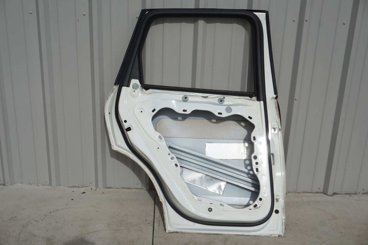 2011 - 2018 Porsche Cayenne 958 Rear Door Shell Left Driver Side OEM