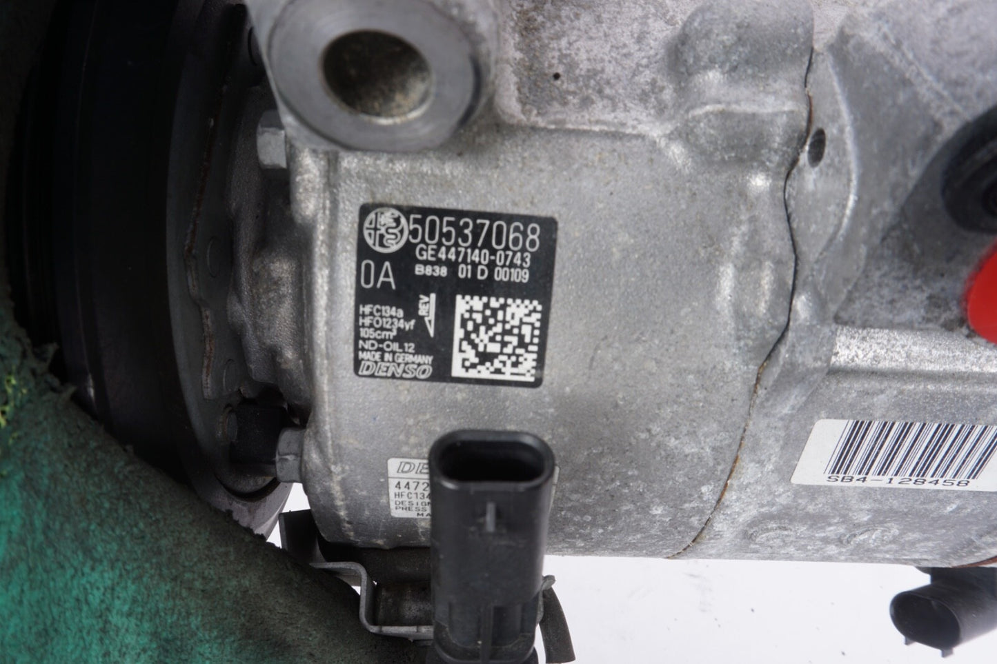 2017-2019 Alfa Romeo Giulia 2.0l A/C Air Compressor  OEM 50537068