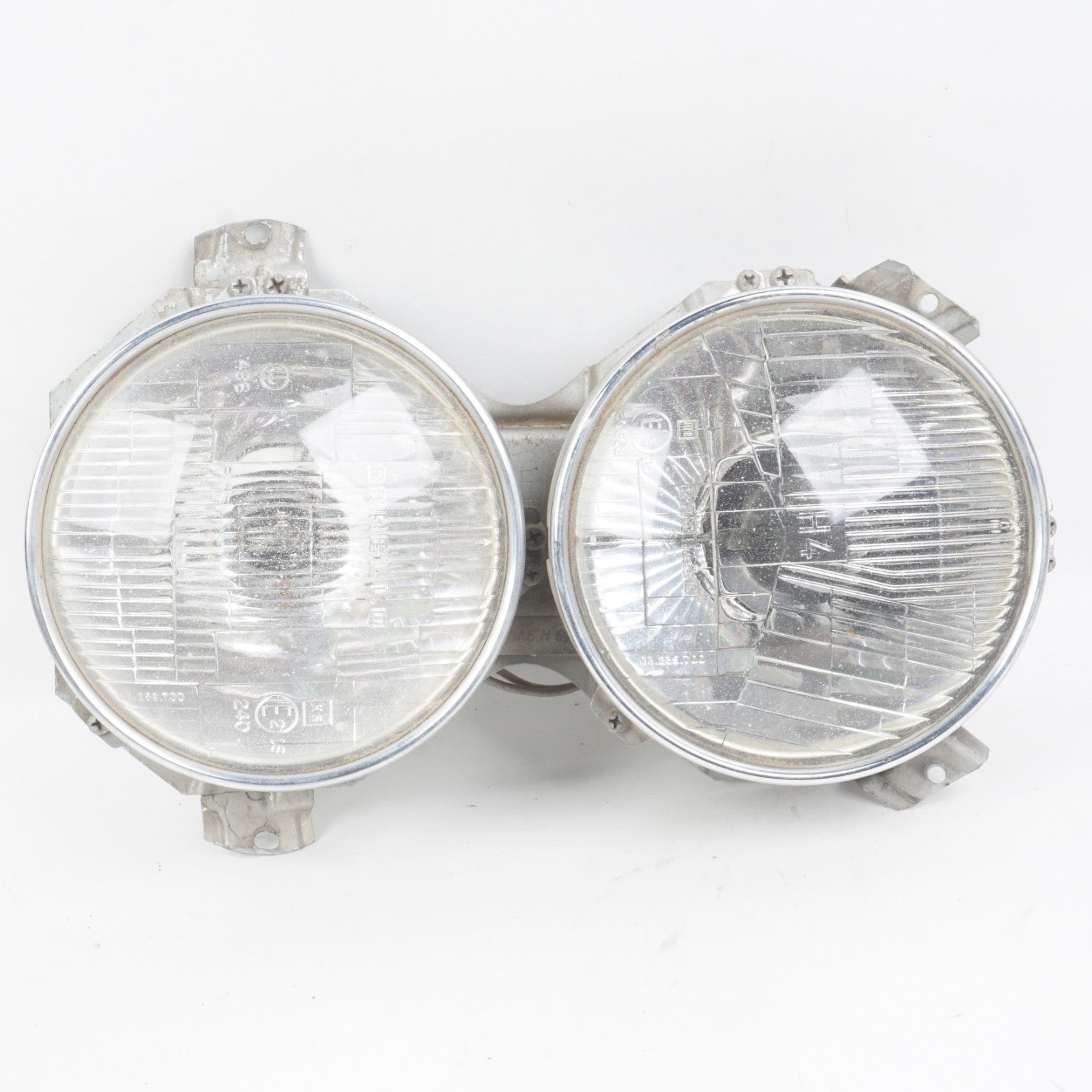 59-68 Mercedes W111 220sb 250se Left or Right Side Headlight Head Light Lamp OEM