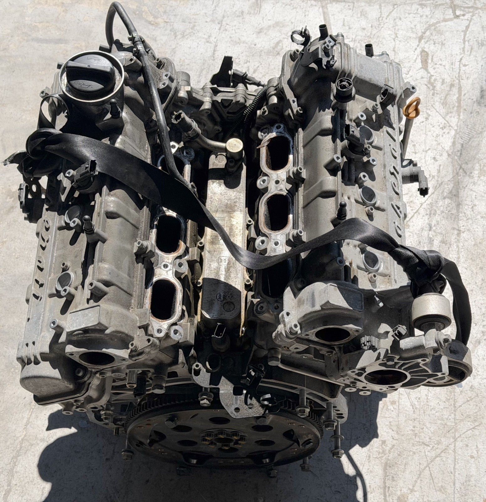 2014 - 2018 Maserati Ghibli Base Engine Motor 3.0 Liter 110.000 Runs but SMOKES
