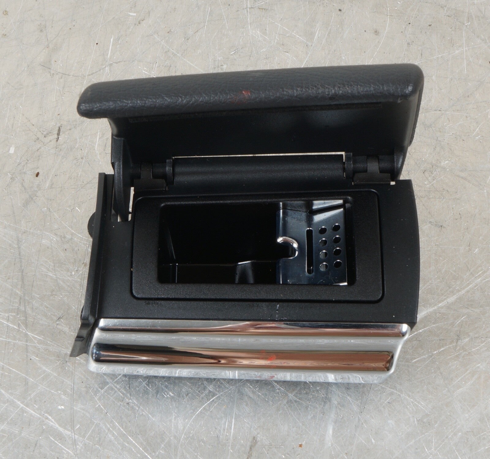 07-09 Mercedes W221 S550 S450 Rear Right Side Door Ashtray Ash Tray Black OEM