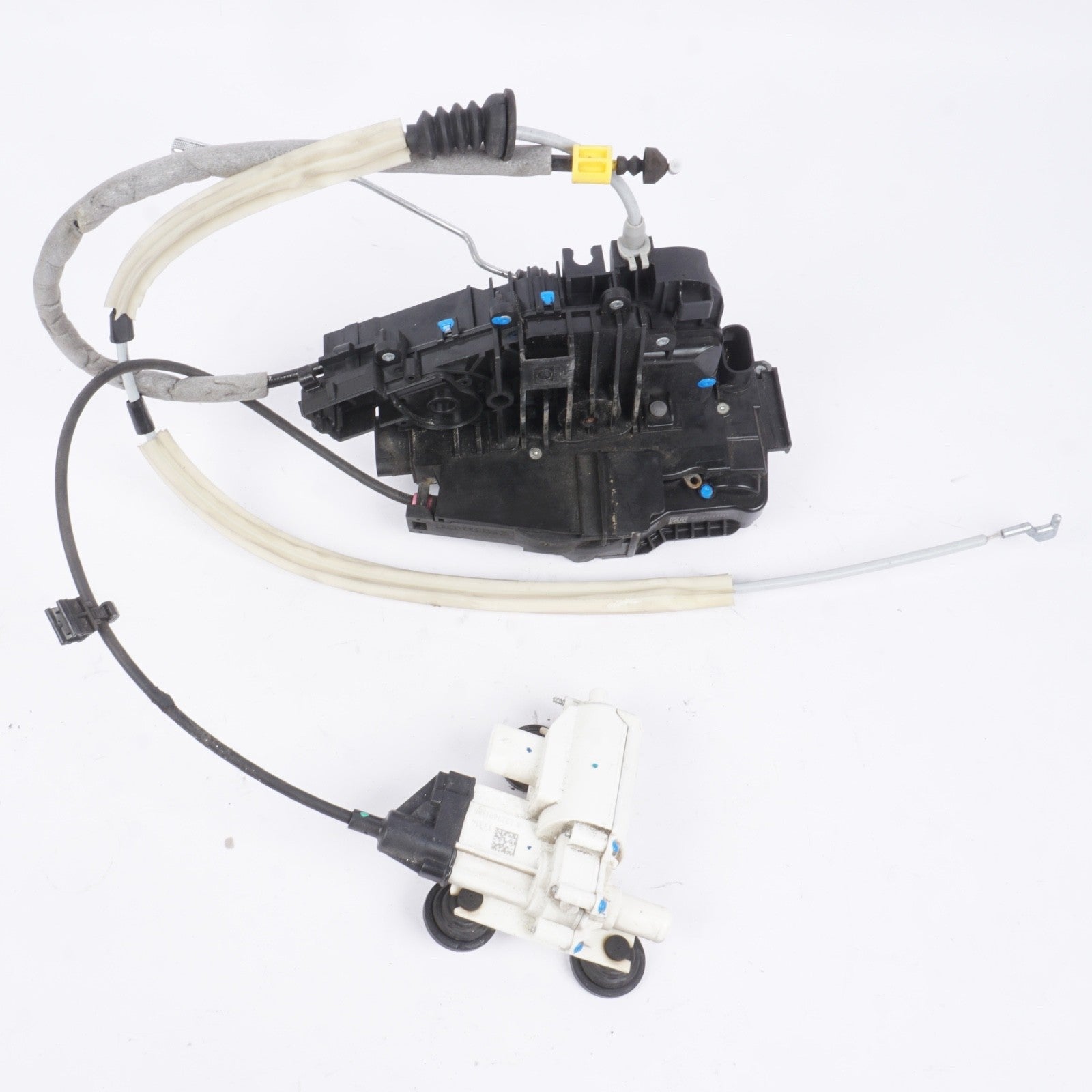 14-17 Mercedes W222 S550 S600 S450 Front Left Door Lock Latch Actuator Keyless