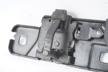 2011 - 2017 Audi A8L A8 Trunk Latch Striker Plate  Motor 4H0827383A OEM