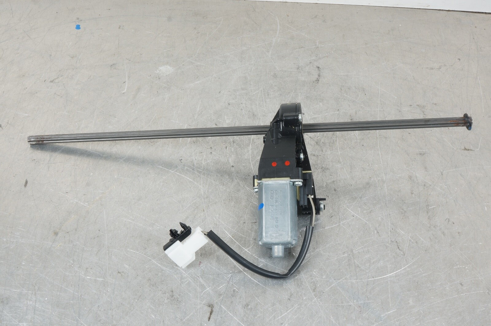 MERCEDES 0390203367 W204 FRONT RIGHT SEAT MOTOR DRIVE OEM C CLASS C250 C300