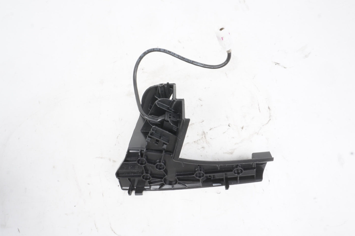 2008 - 2015 Mercedes C250 C300 Center Console Trim USB Connect Mount Plate OEM
