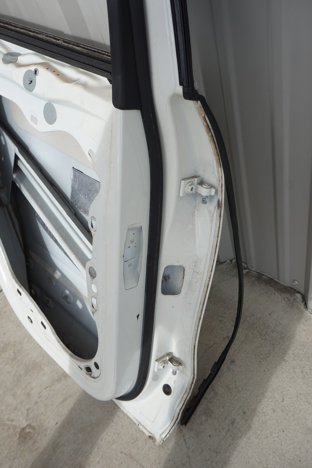 2011 - 2018 Porsche Cayenne 958 Rear Door Shell Left Driver Side OEM