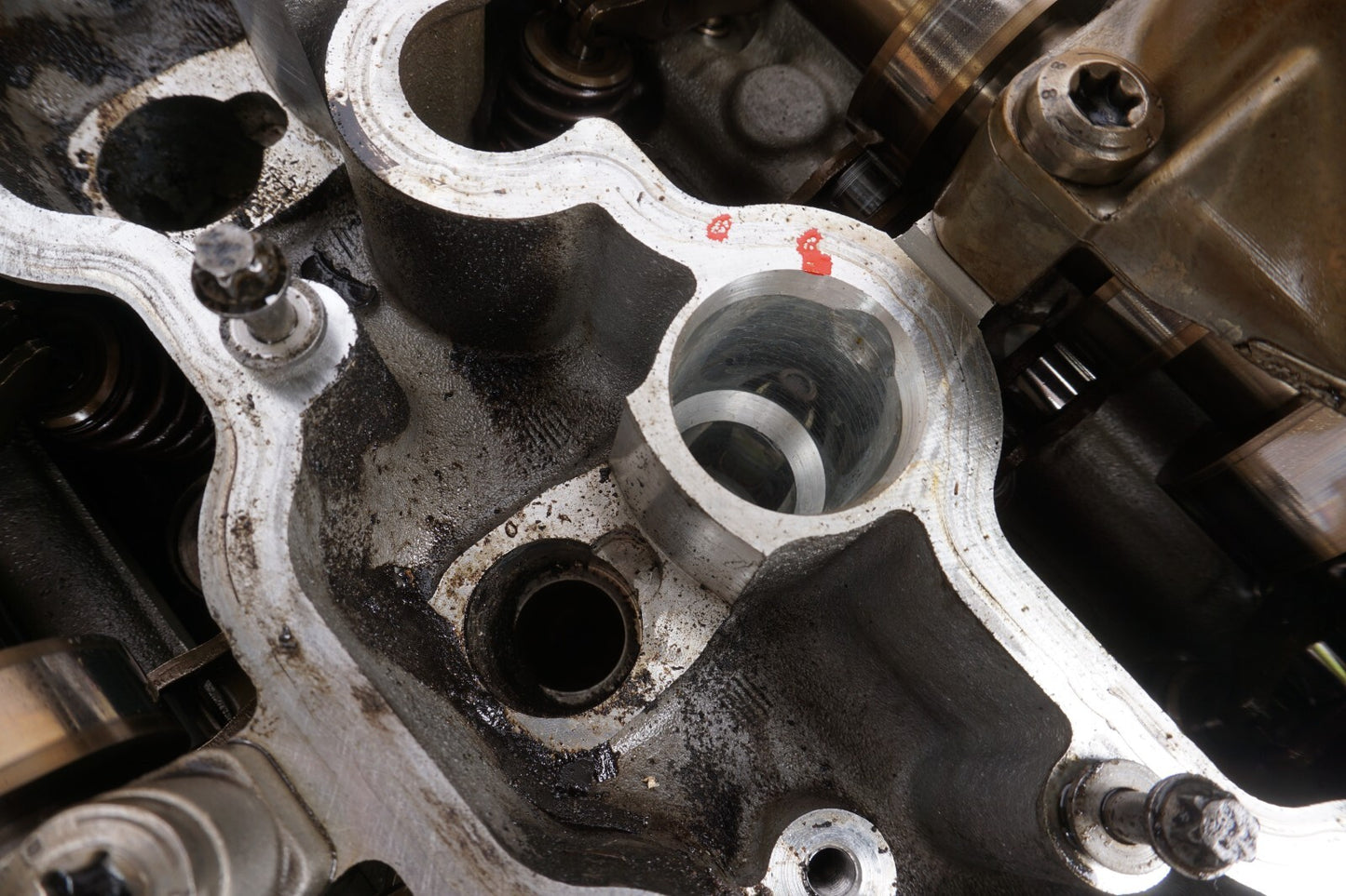 2012 - 2016 BMW 650i 550i 750i 4.4l Engine Cylinder Head Right Passenger  OEM