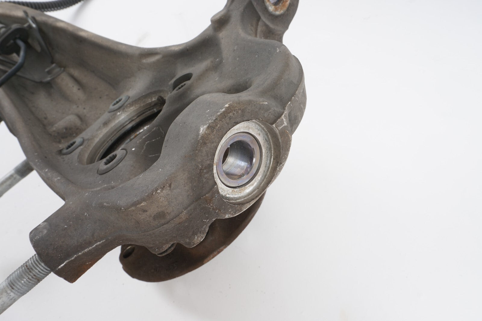 2011-2018 PORSCHE CAYENNE 3.6L RIGHT FRONT PASSENGER SPINDLE KNUCKLE HUB OEM