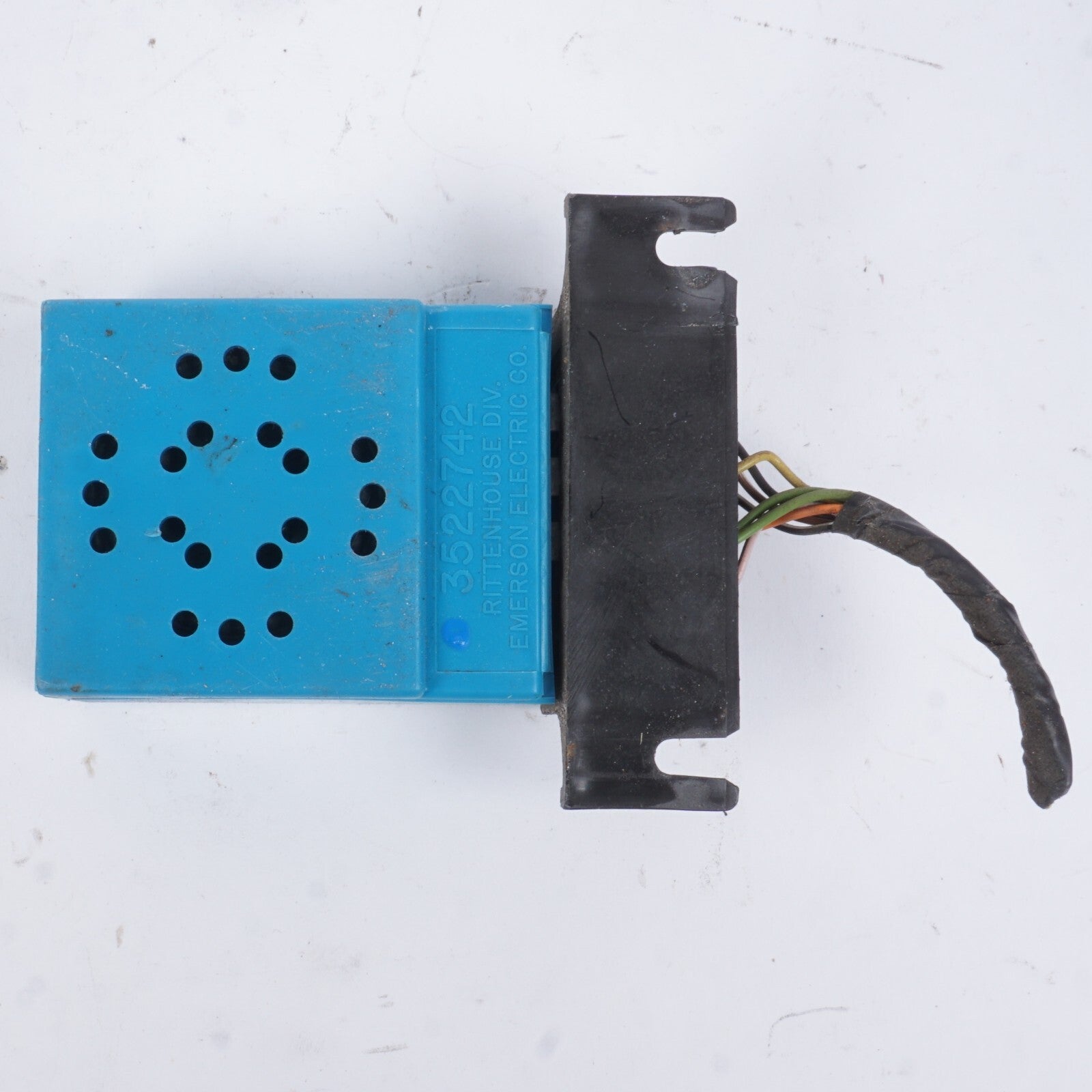1987 - 1993 Cadillac Allante Alarm 3522742 OEM