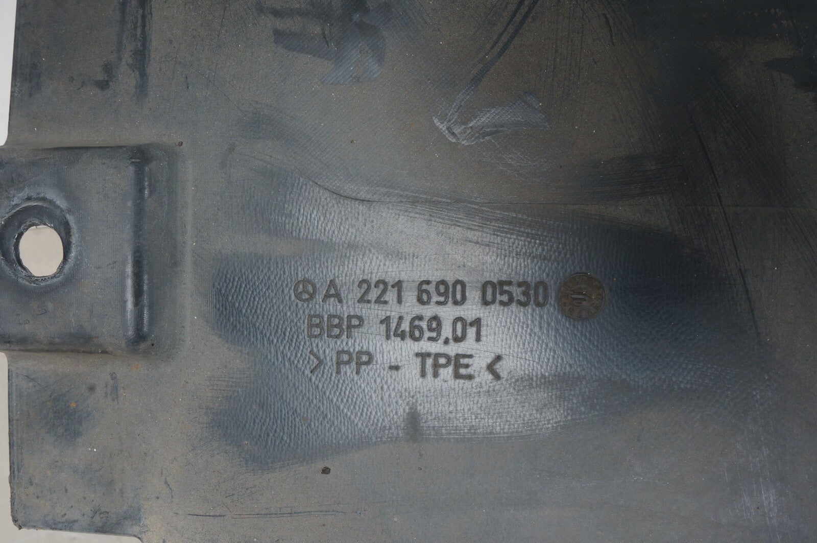 07-13 MERCEDES S550 W221 FRONT LEFT FENDER LINER SPLASH GUARD SHIELD REAR OEM