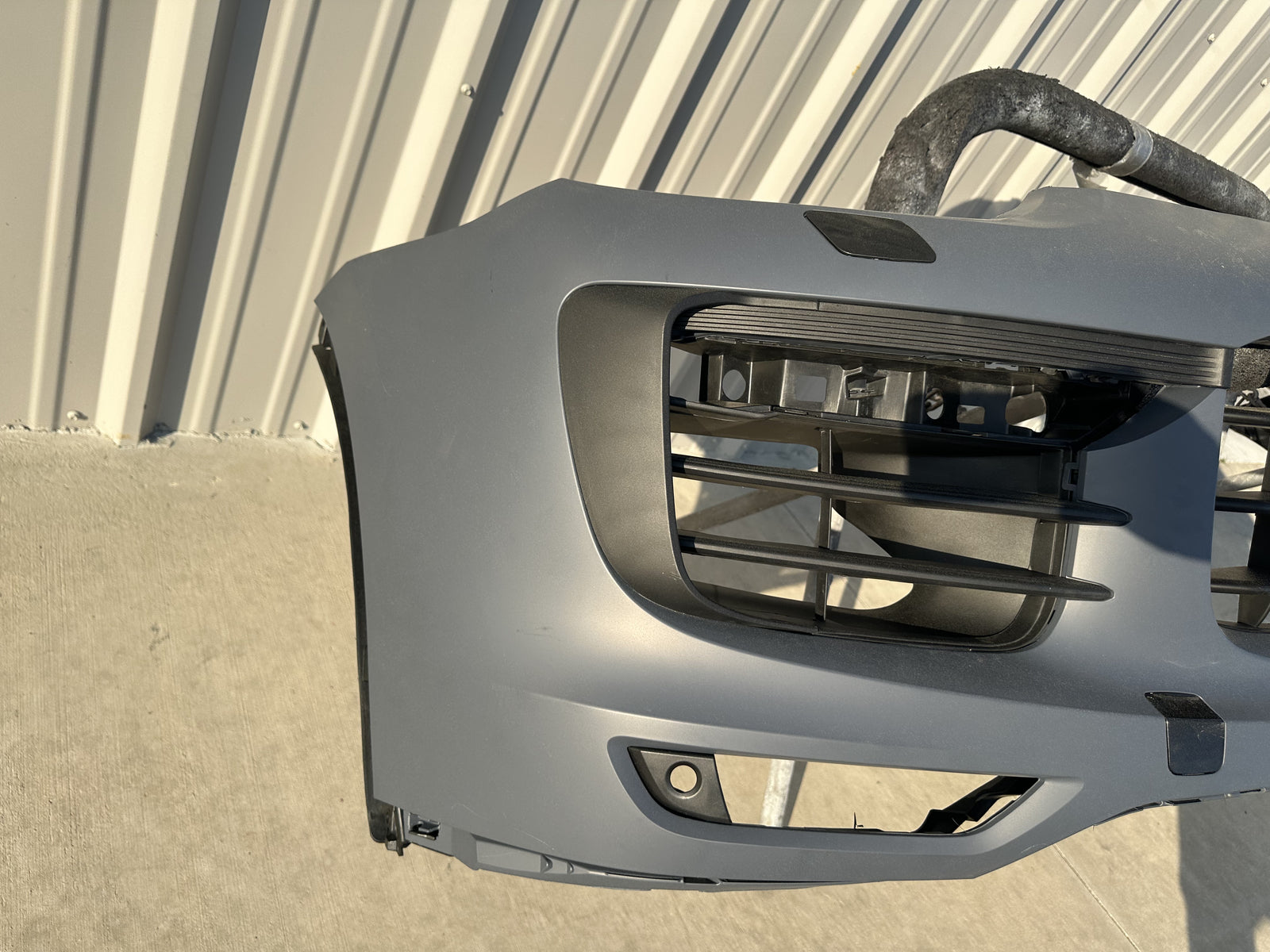 2015-2018 Porsche Cayenne GTS TURBO  Front Bumper Cover Grille
