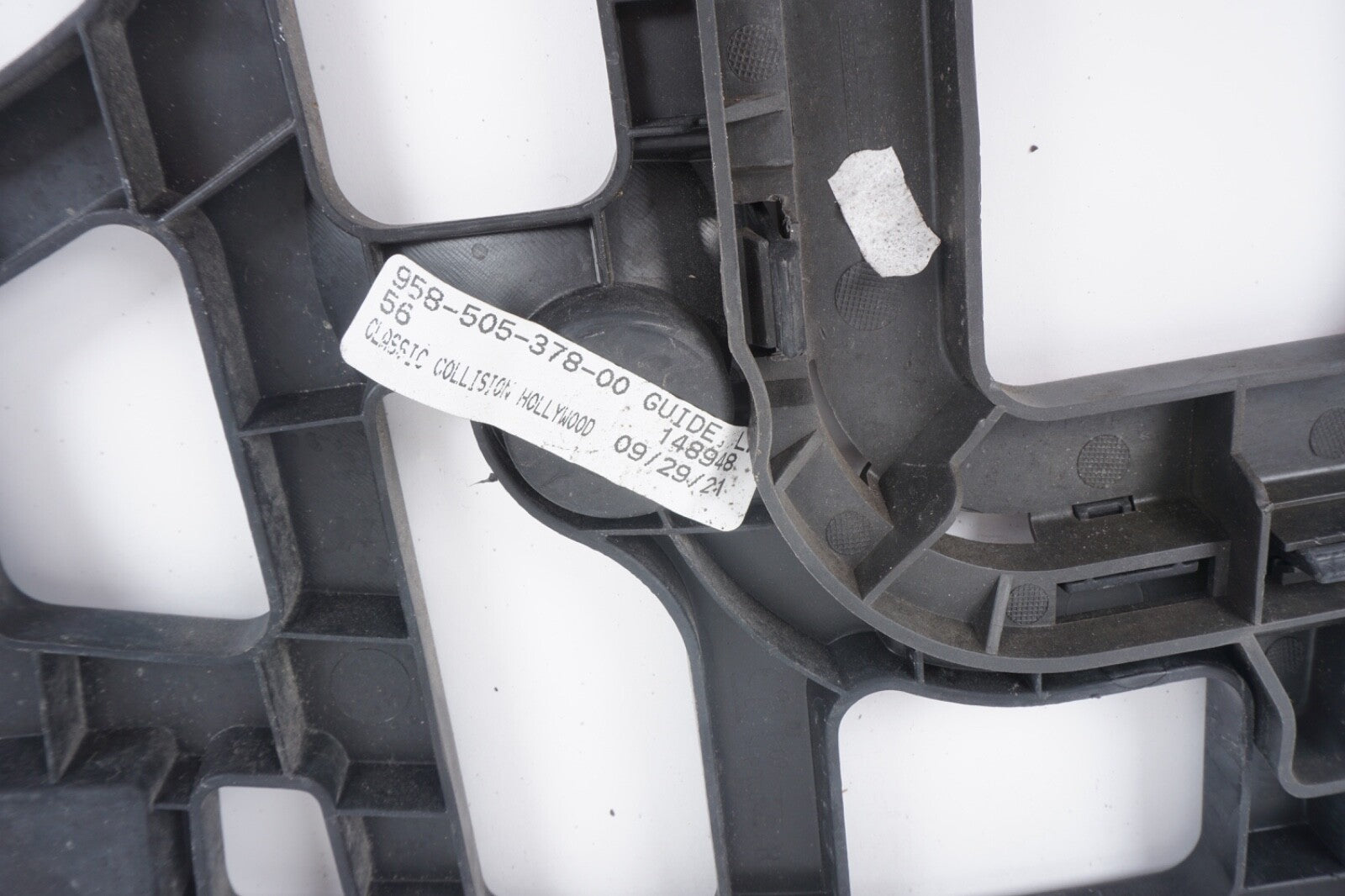 2011 - 2018 Porsche Cayenne  Rear RH Bumper Cover Bracket Guide