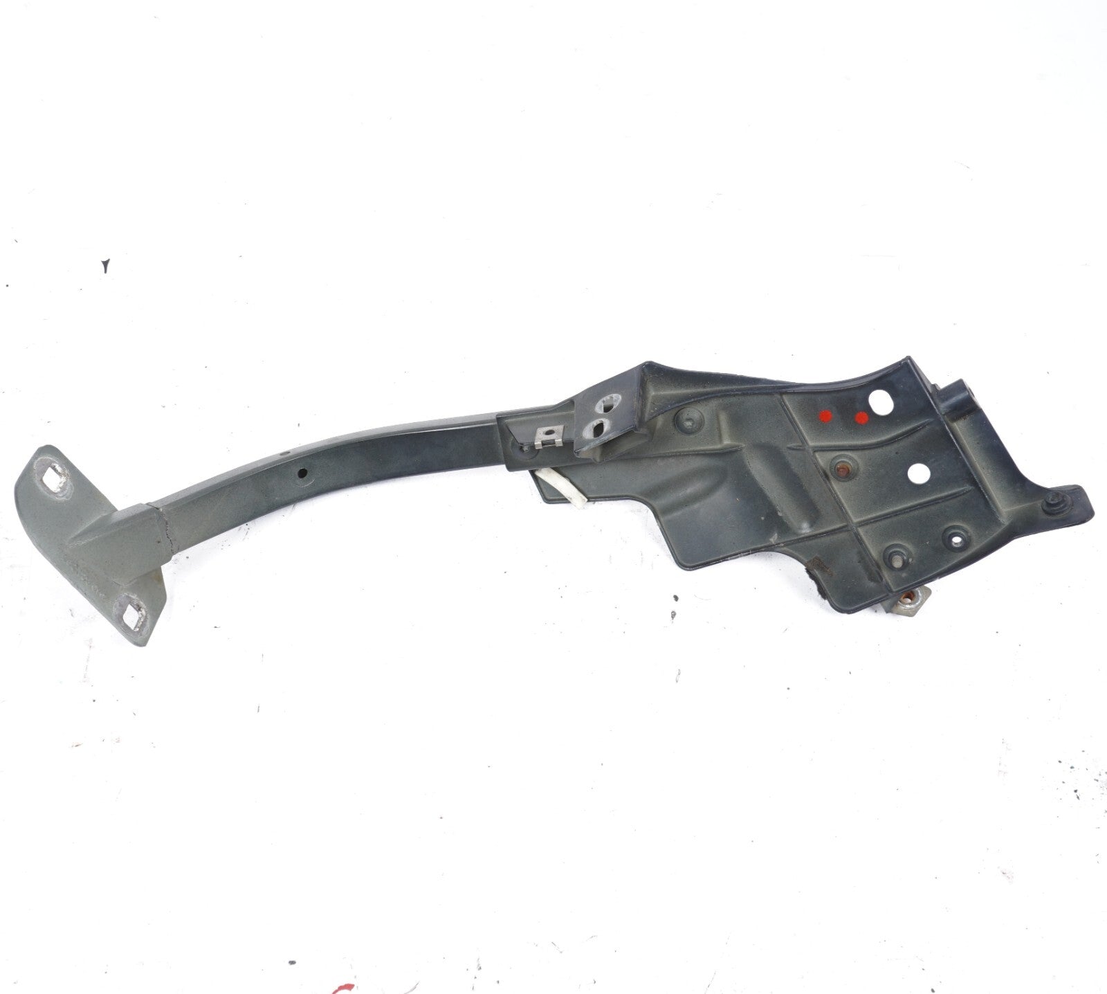 2013 - 2017 Audi A8L A8 Front Right Fender Support Mount Bracket 4H0821396 OEM