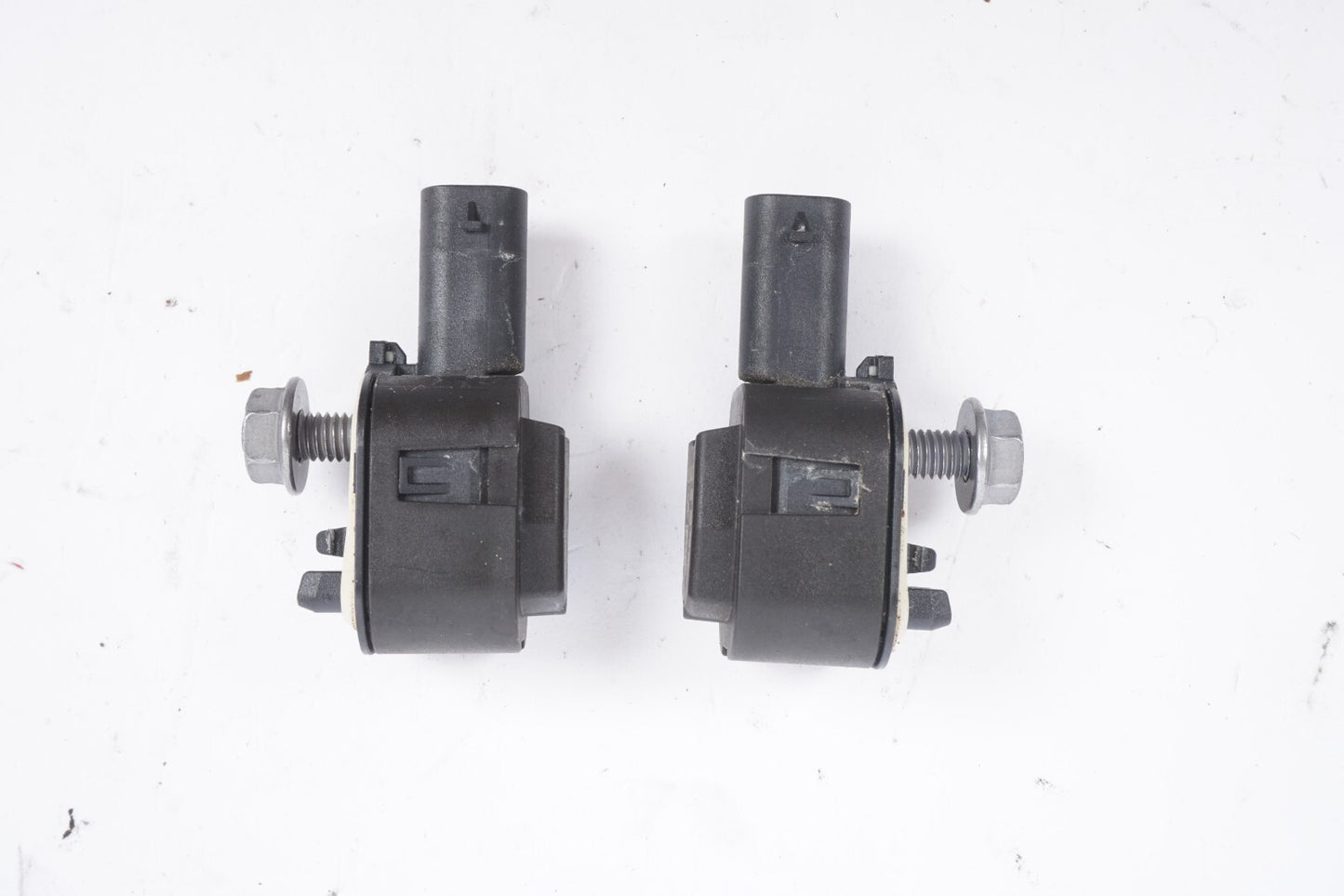 13-18 BMW 650i 640i Sensors 9224178 Left & Right  SET OEM