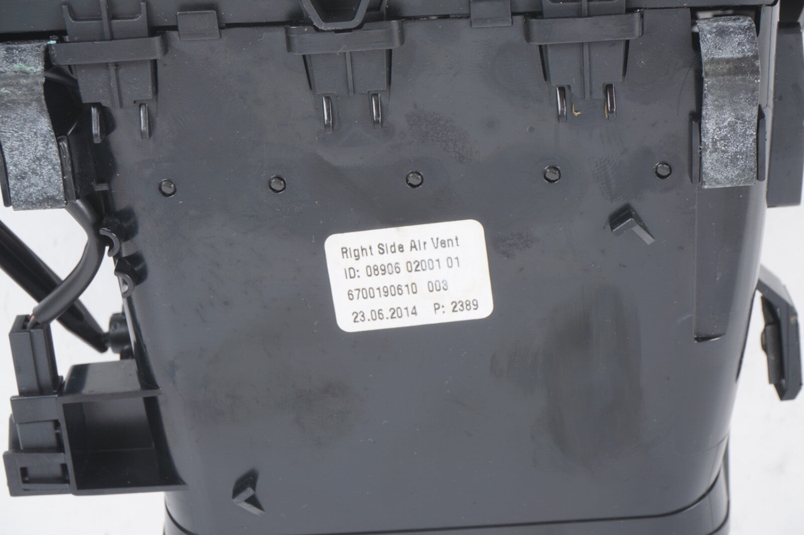 2014 - 2019 MASERATI GHIBLI SQ4 DASHBOARD RIGHT SIDE AIR A/C HEATER VENT OEM