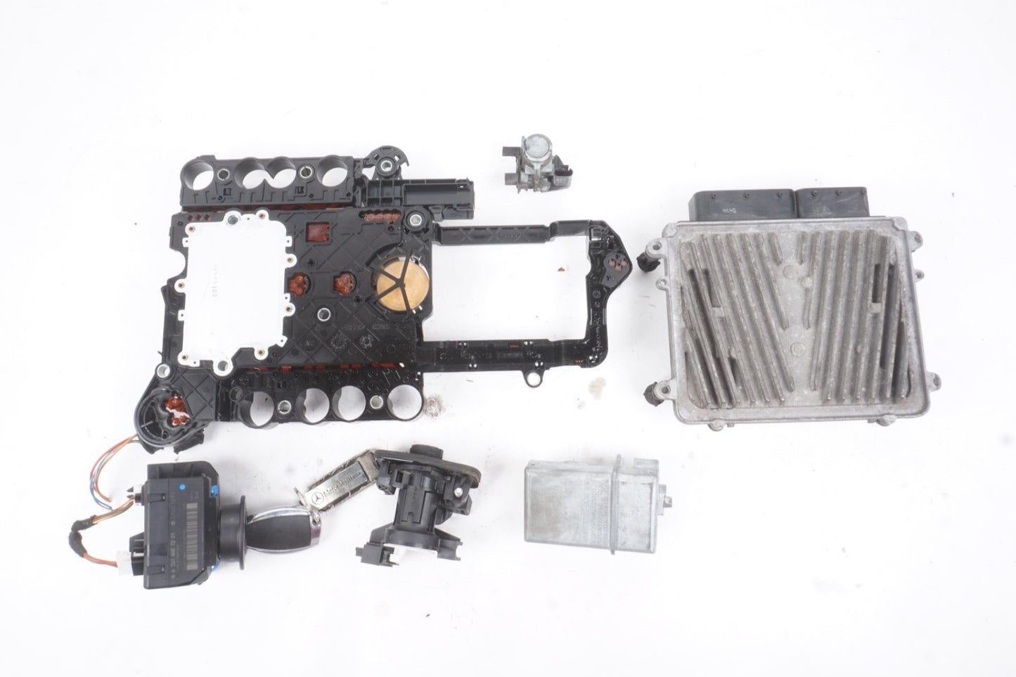 2010 - 2013 Mercedes W207 E350 ECM TCM Ignition Lock Set OEM